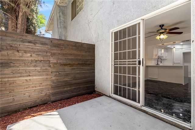 18985 Gault, Reseda, CA 91335