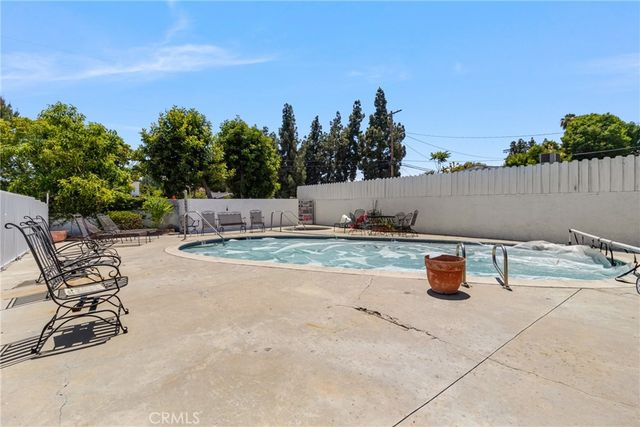 18985 Gault, Reseda, CA 91335