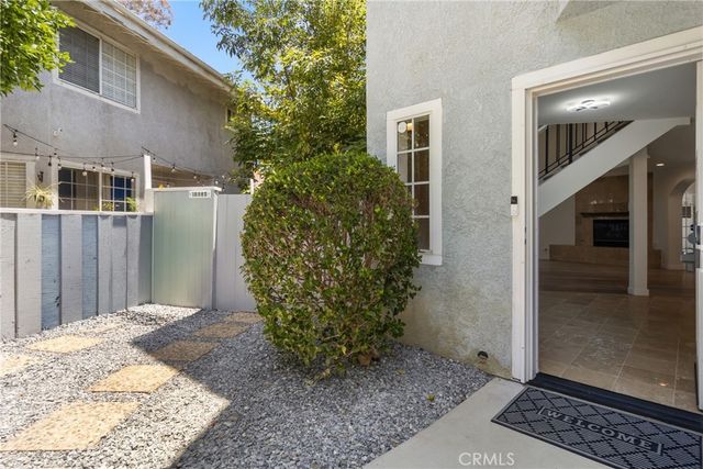 18985 Gault, Reseda, CA 91335