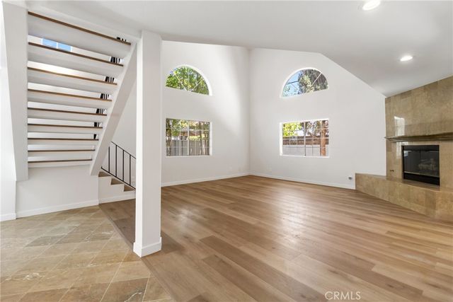 18985 Gault, Reseda, CA 91335