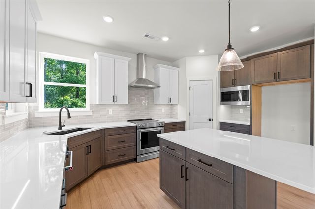 3 Carnahan Lane, Bella Vista, AR 72715