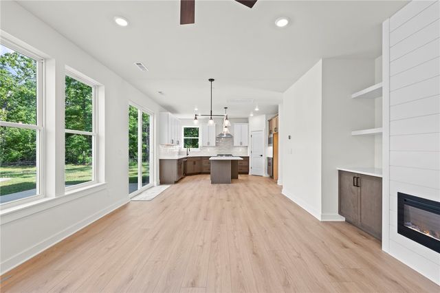 3 Carnahan Lane, Bella Vista, AR 72715