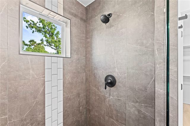 3 Carnahan Lane, Bella Vista, AR 72715