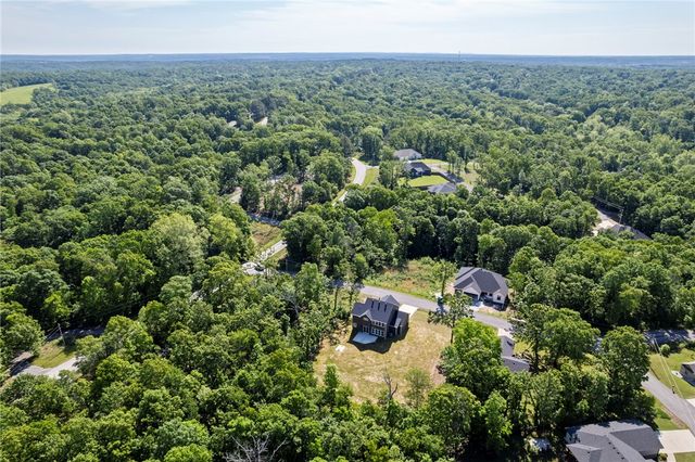 3 Carnahan Lane, Bella Vista, AR 72715