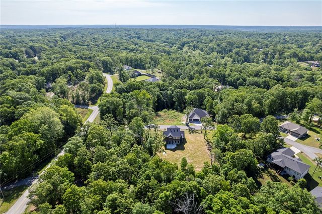 3 Carnahan Lane, Bella Vista, AR 72715