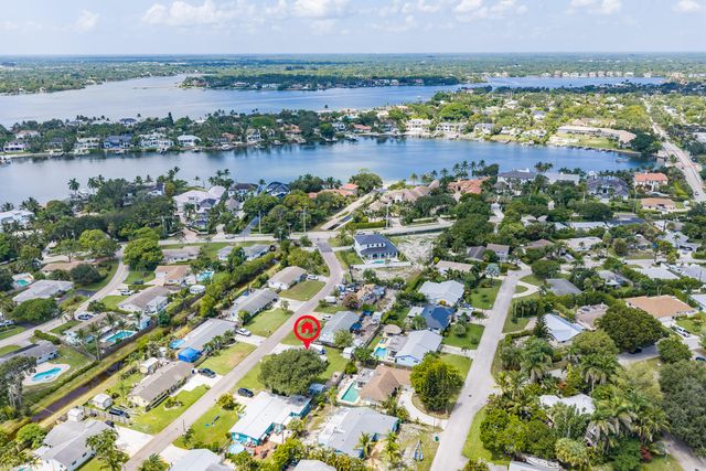 225 RIVER TERRACE Drive, Jupiter, FL 33469