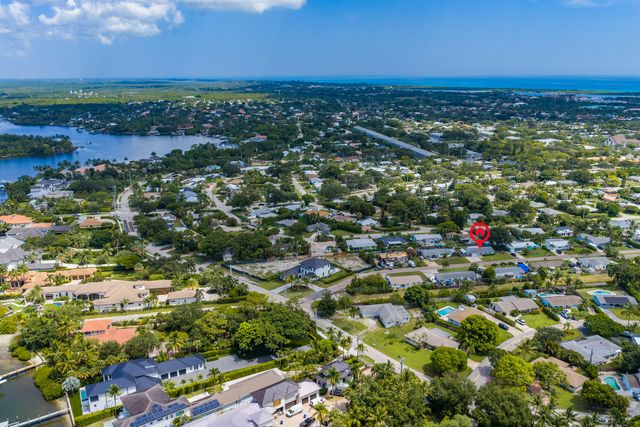 225 RIVER TERRACE Drive, Jupiter, FL 33469