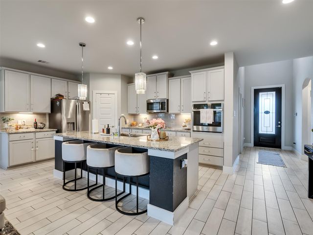 251 Upland Drive, Waller, TX 77484