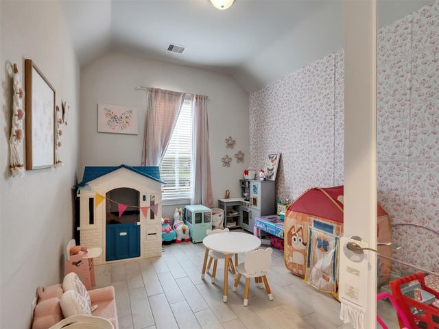 251 Upland Drive, Waller, TX 77484