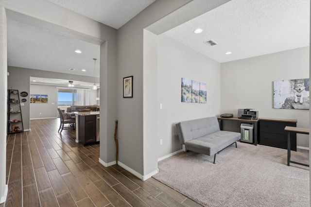 2955 Kings Canyon Loop NE, Rio Rancho, NM 87144