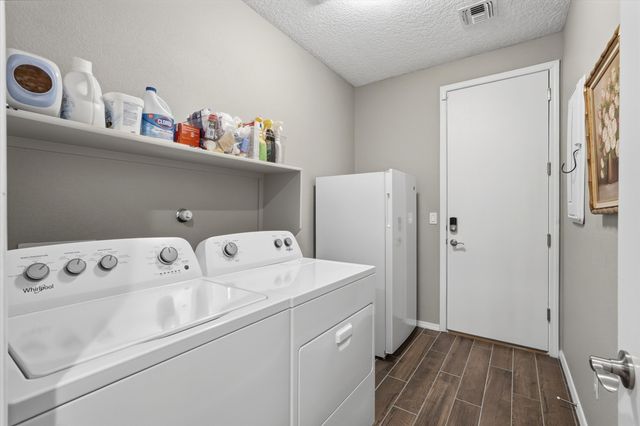 2955 Kings Canyon Loop NE, Rio Rancho, NM 87144