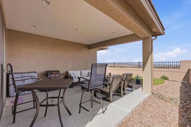 2955 Kings Canyon Loop NE, Rio Rancho, NM 87144