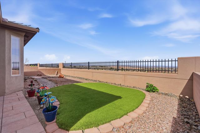 2955 Kings Canyon Loop NE, Rio Rancho, NM 87144