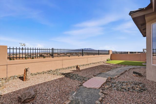 2955 Kings Canyon Loop NE, Rio Rancho, NM 87144