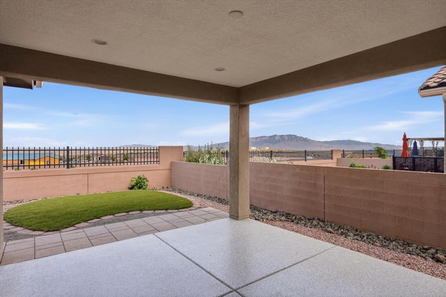 2955 Kings Canyon Loop NE, Rio Rancho, NM 87144