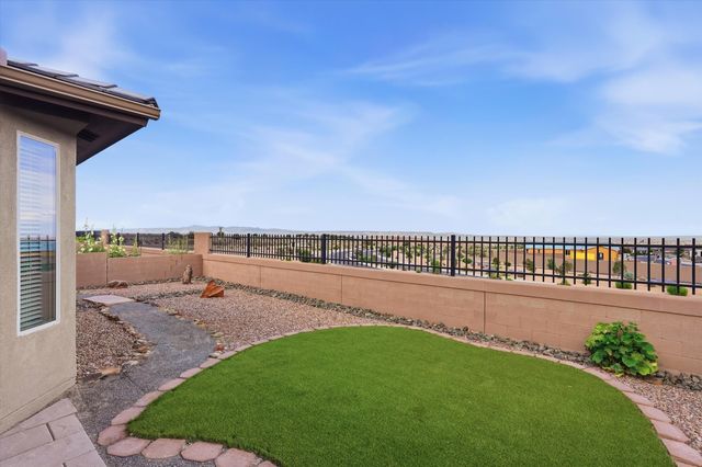 2955 Kings Canyon Loop NE, Rio Rancho, NM 87144