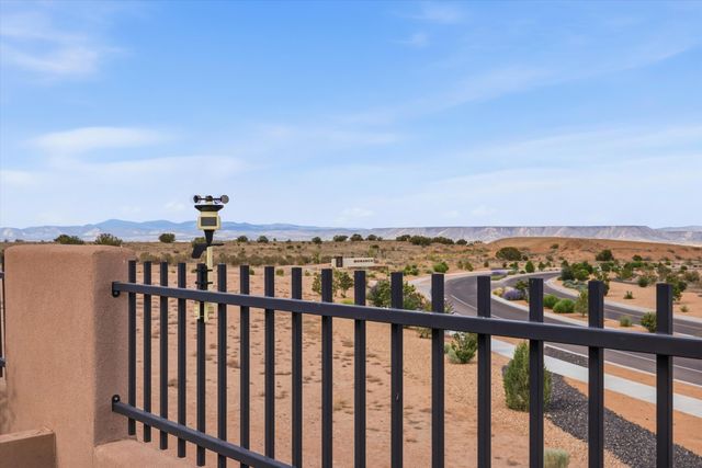 2955 Kings Canyon Loop NE, Rio Rancho, NM 87144