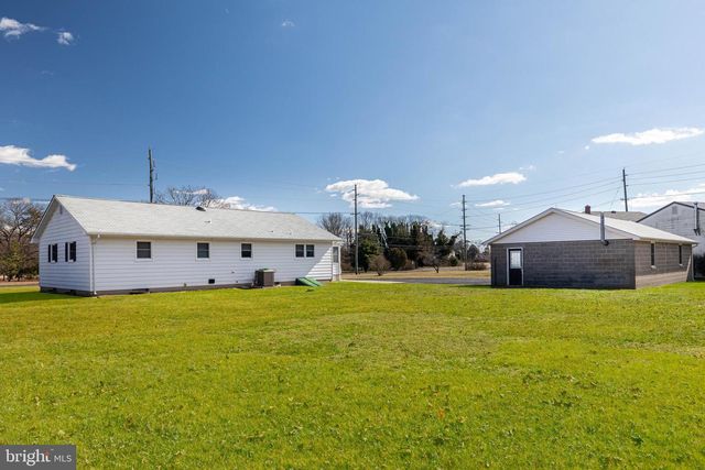 303 EAYRESTOWN RD, Southampton, NJ 08088