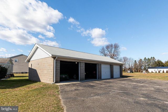 303 EAYRESTOWN RD, Southampton, NJ 08088