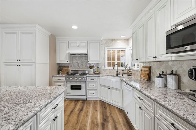 27816 Ridgegrove, Saugus, CA 91350