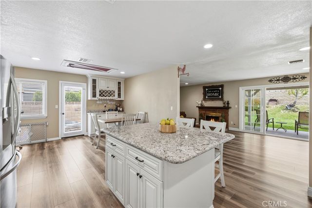 27816 Ridgegrove, Saugus, CA 91350