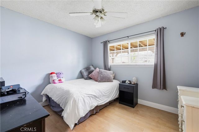 27816 Ridgegrove, Saugus, CA 91350