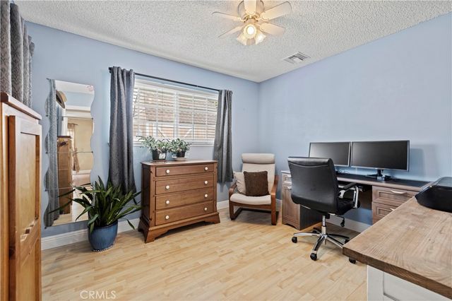 27816 Ridgegrove, Saugus, CA 91350