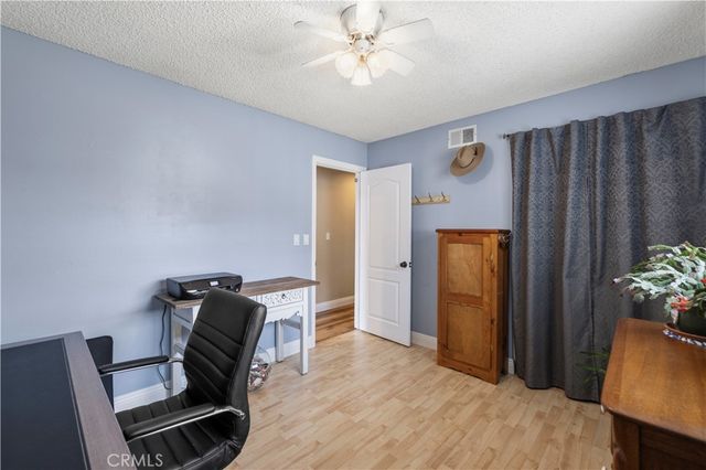 27816 Ridgegrove, Saugus, CA 91350