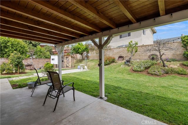 27816 Ridgegrove, Saugus, CA 91350