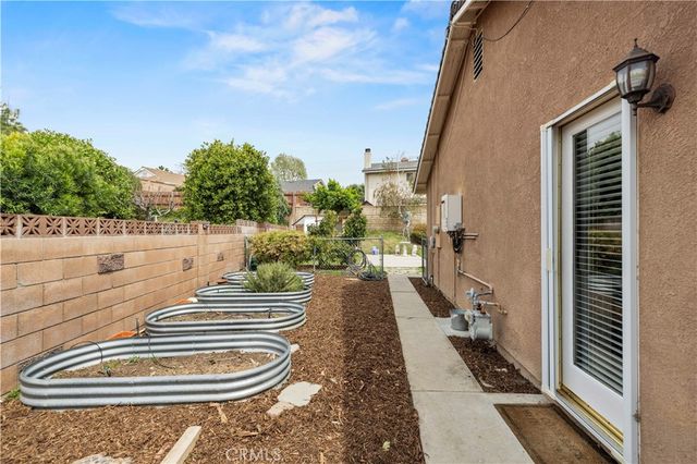 27816 Ridgegrove, Saugus, CA 91350