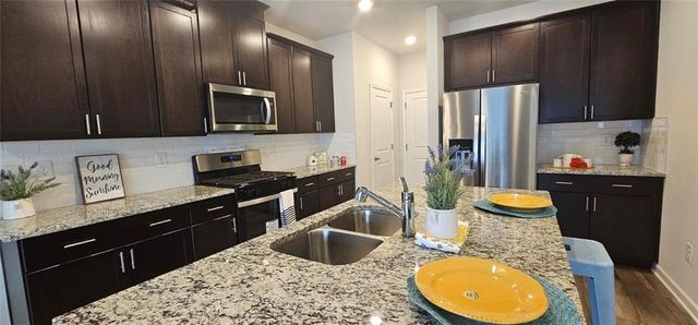 674 Gabby Point SW, Mableton, GA 30126