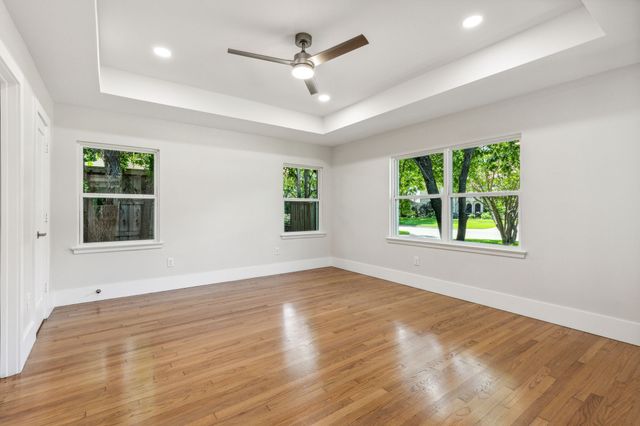 5917 Waggoner Drive, Dallas, TX 75230
