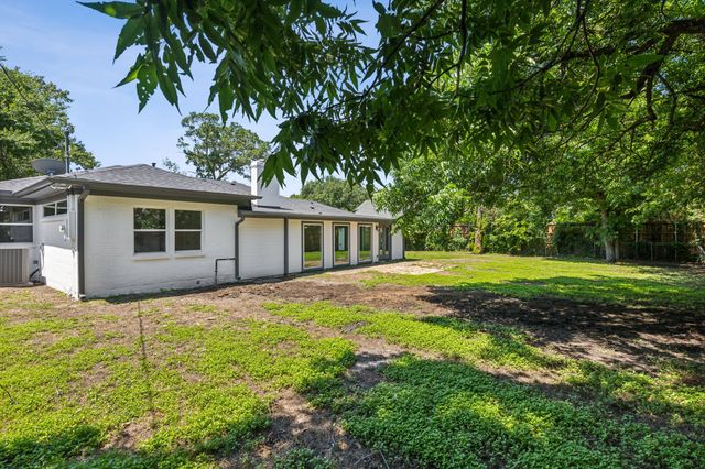 5917 Waggoner Drive, Dallas, TX 75230