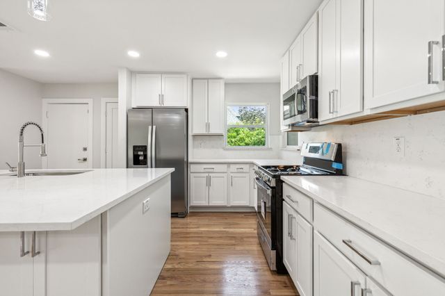 5917 Waggoner Drive, Dallas, TX 75230