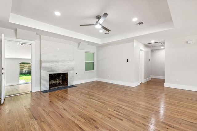 5917 Waggoner Drive, Dallas, TX 75230