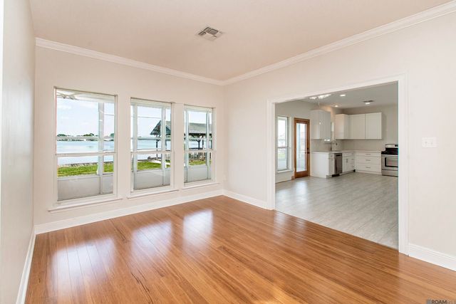 13603 Riverlake Dr, Covington, LA 70435