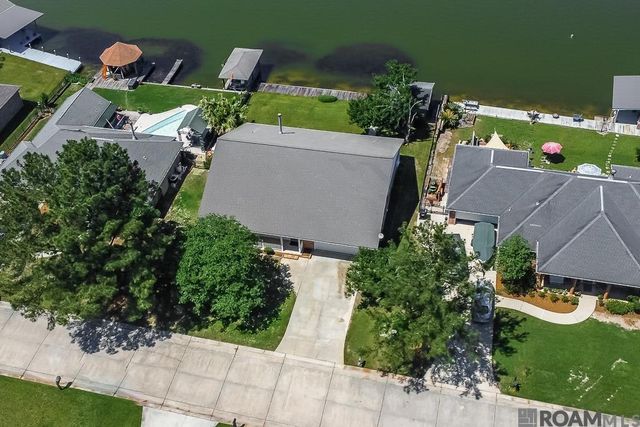 13603 Riverlake Dr, Covington, LA 70435