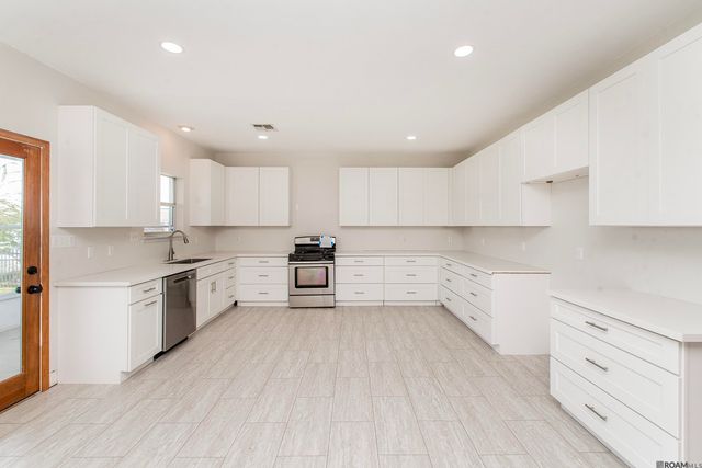 13603 Riverlake Dr, Covington, LA 70435