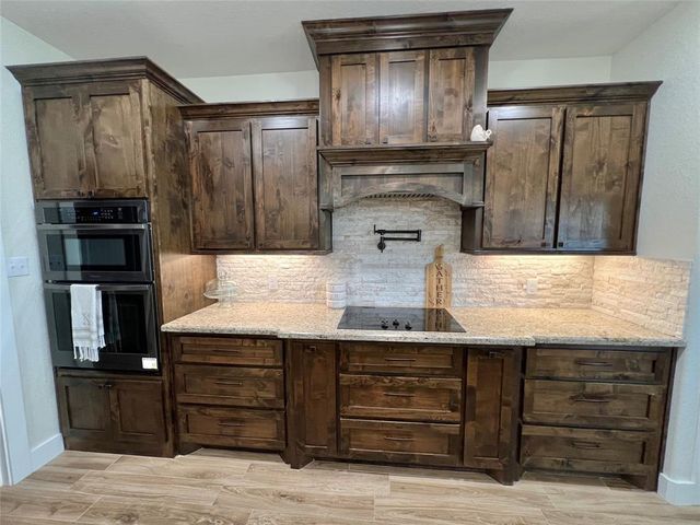 744 Quarter Horse Trail, Angleton, TX 77515