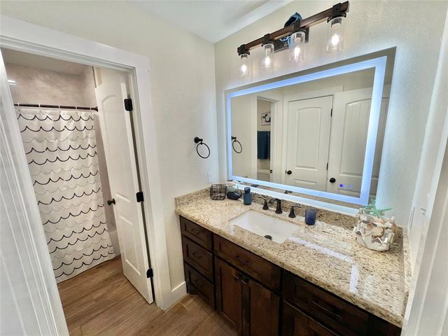 744 Quarter Horse Trail, Angleton, TX 77515
