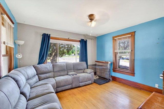 572 N Monroe Street, Waterloo, WI 53594