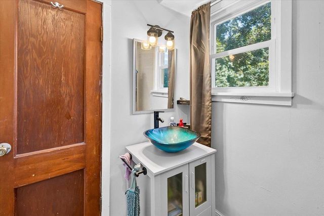 572 N Monroe Street, Waterloo, WI 53594
