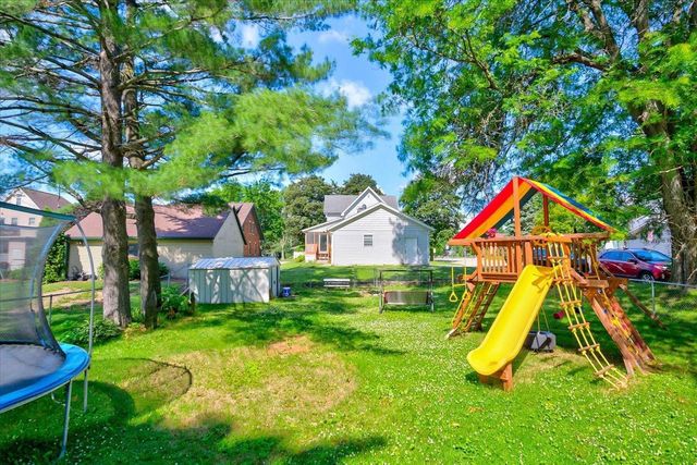 572 N Monroe Street, Waterloo, WI 53594