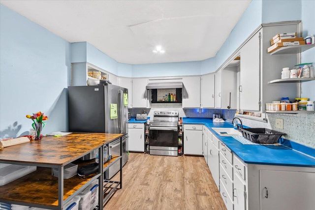 572 N Monroe Street, Waterloo, WI 53594