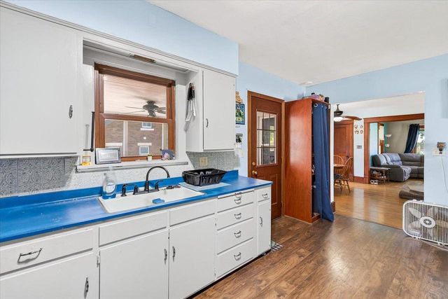 572 N Monroe Street, Waterloo, WI 53594