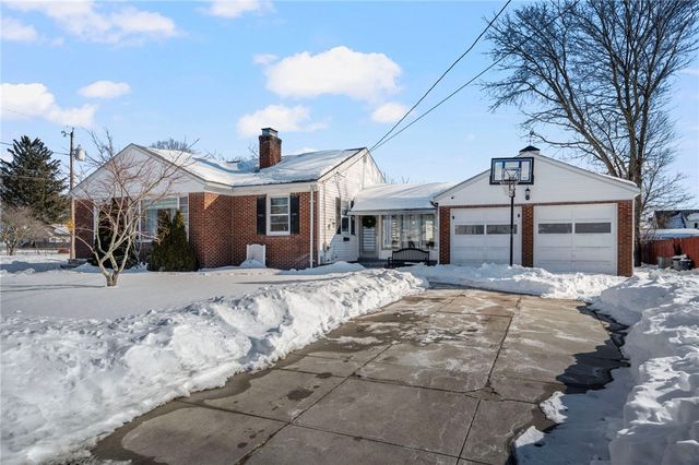 2 Ward Avenue, North Providence, RI 02904