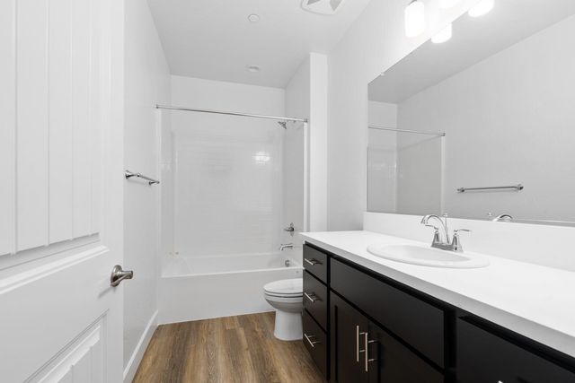 1140 Ponderosa Way W, Madera, CA 93636