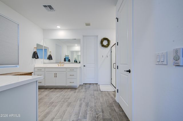4417 W CHARLIE Drive, San Tan Valley, AZ 85144