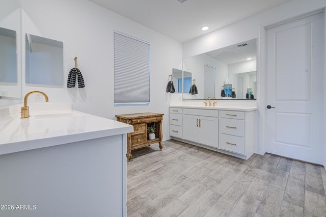 4417 W CHARLIE Drive, San Tan Valley, AZ 85144