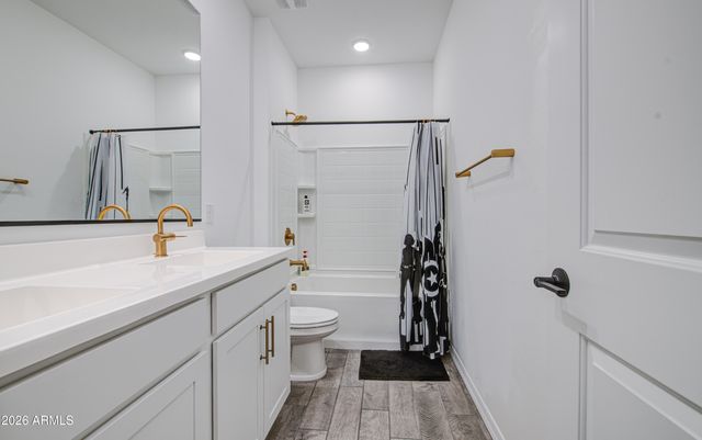 4417 W CHARLIE Drive, San Tan Valley, AZ 85144